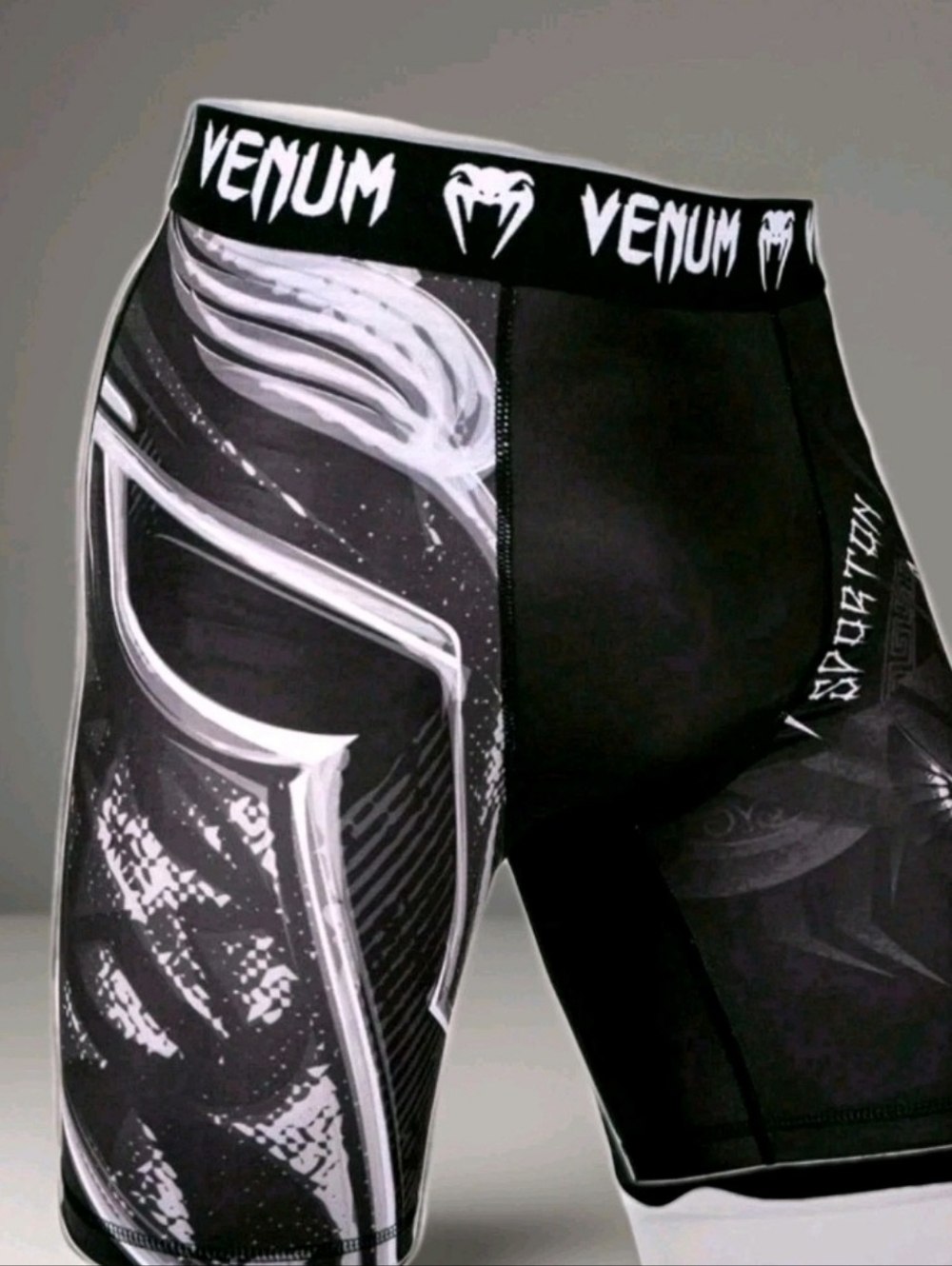 Venum Gladiator 3.0 Compression Vale Tudo Shorts - Black/White/Gray Brand New